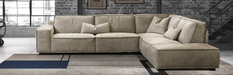 Sacai Sectional