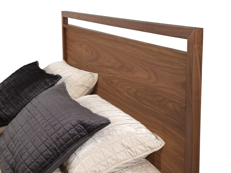 532 Bed Detail HB Wood