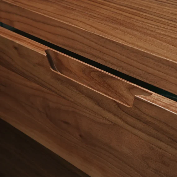 Adlerbwedroomhandledetail_900x